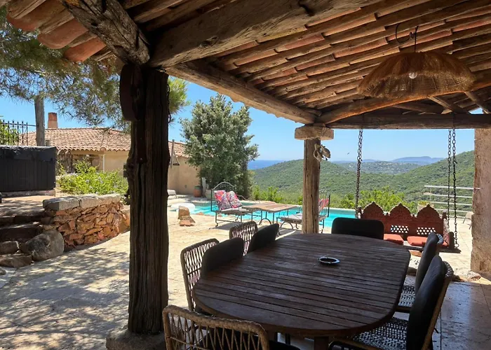 Carole Piscine Privee Fautea 别墅